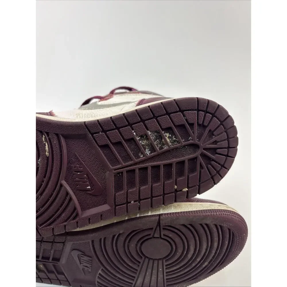 MEN’S SIZE 8 - AIR JORDAN 1 RETRO HIGH OG BORDEAUX/METALLIC SILVER-WHITE